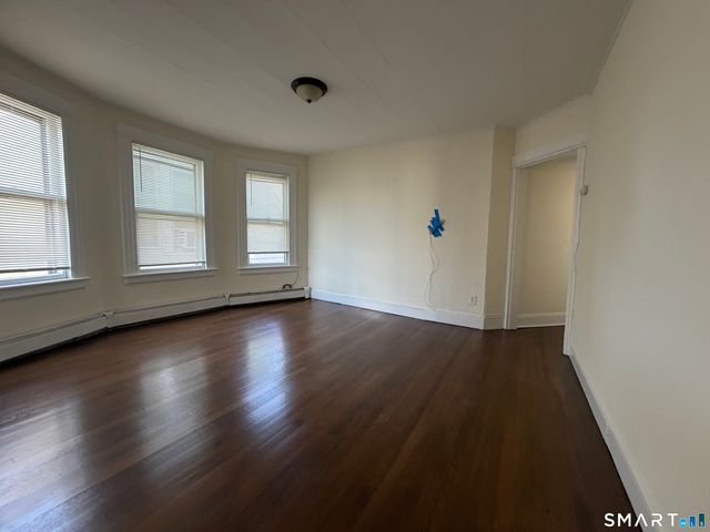 37-41 Jackson Avenue 3, Bridgeport, CT 06606