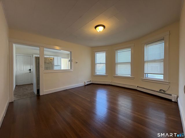 37-41 Jackson Avenue 3, Bridgeport, CT 06606