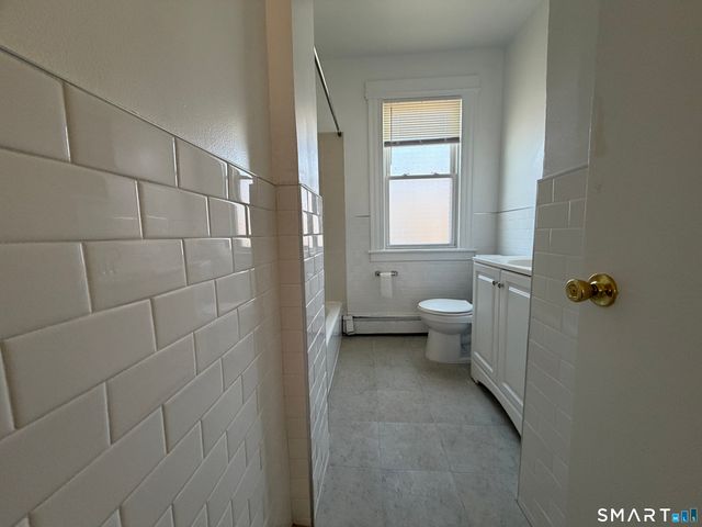 37-41 Jackson Avenue 3, Bridgeport, CT 06606