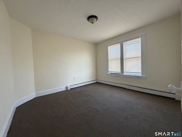 37-41 Jackson Avenue 3, Bridgeport, CT 06606