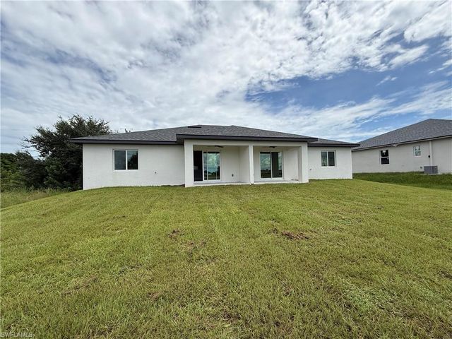 364 Petite AVE, Lehigh Acres, FL 33974