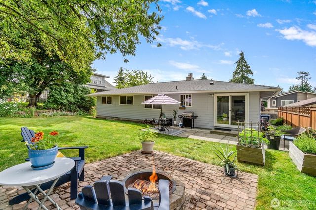 4303 225th Street SW, Mountlake Terrace, WA 98043