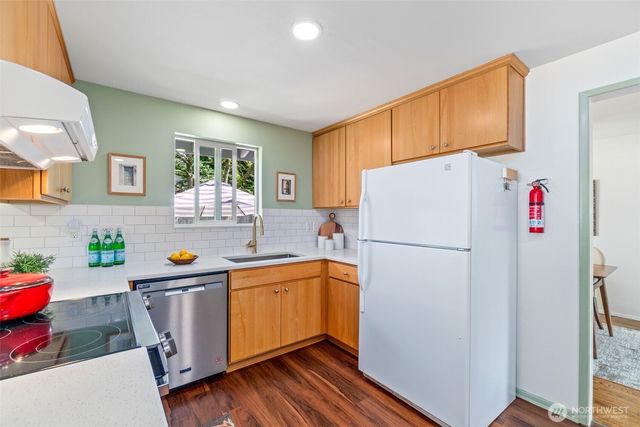 4303 225th Street SW, Mountlake Terrace, WA 98043
