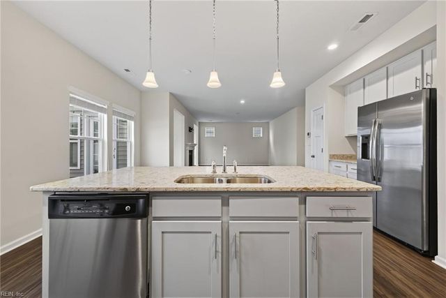 136 Meridian Pl, Suffolk, VA 23435
