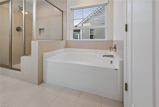136 Meridian Pl, Suffolk, VA 23435