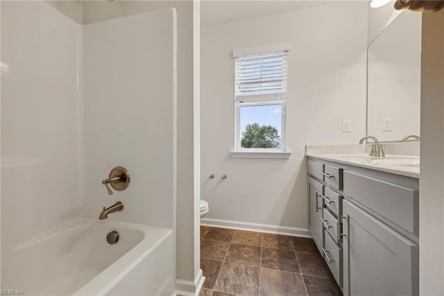 136 Meridian Pl, Suffolk, VA 23435