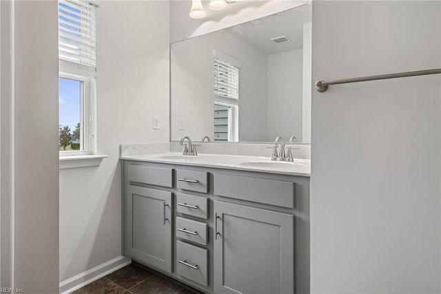136 Meridian Pl, Suffolk, VA 23435