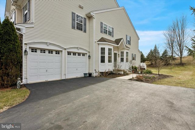 3 WHARTON DR, Glen Mills, PA 19342