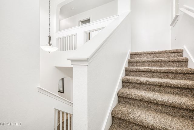 259 COVINGTON RIDGE Way, El Paso, TX 79928