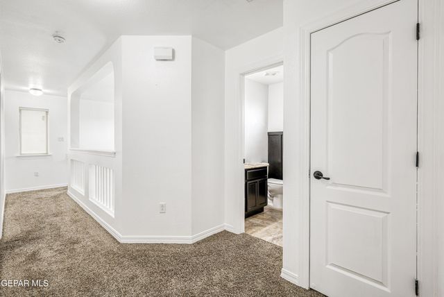 259 COVINGTON RIDGE Way, El Paso, TX 79928