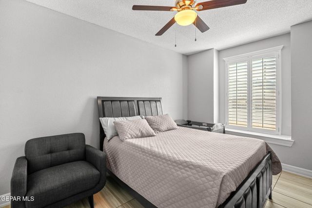 502 ESTANCIA CLARA Lane, Socorro, TX 79927