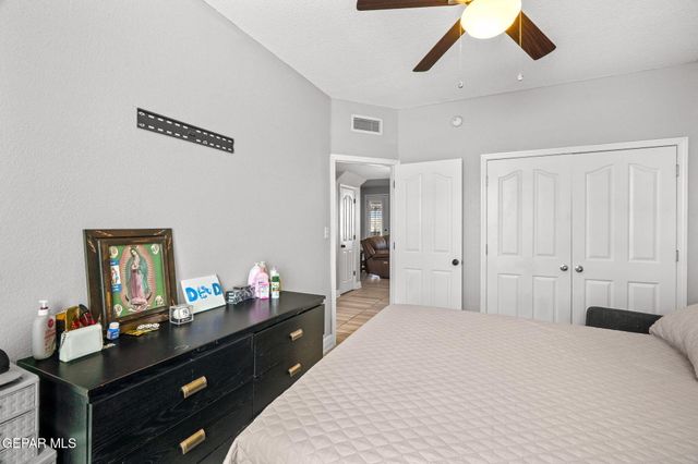 502 ESTANCIA CLARA Lane, Socorro, TX 79927