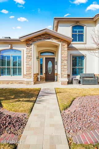 502 ESTANCIA CLARA Lane, Socorro, TX 79927