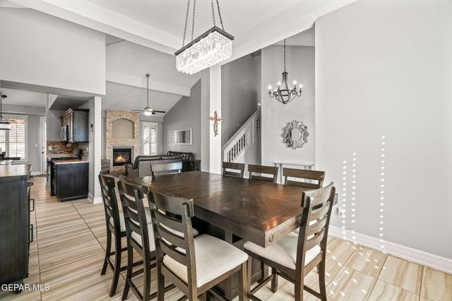 502 ESTANCIA CLARA Lane, Socorro, TX 79927