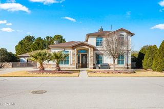 502 ESTANCIA CLARA Lane, Socorro, TX 79927