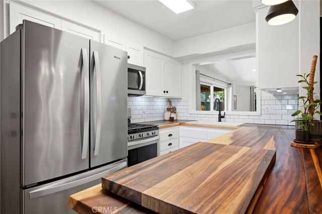 8755 Delano, Riverside, CA 92503