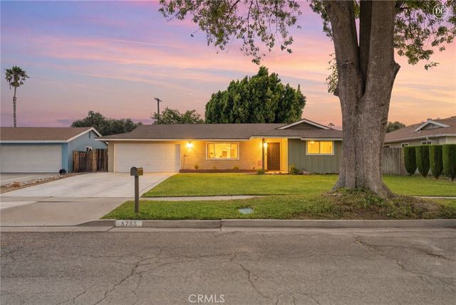 8755 Delano, Riverside, CA 92503