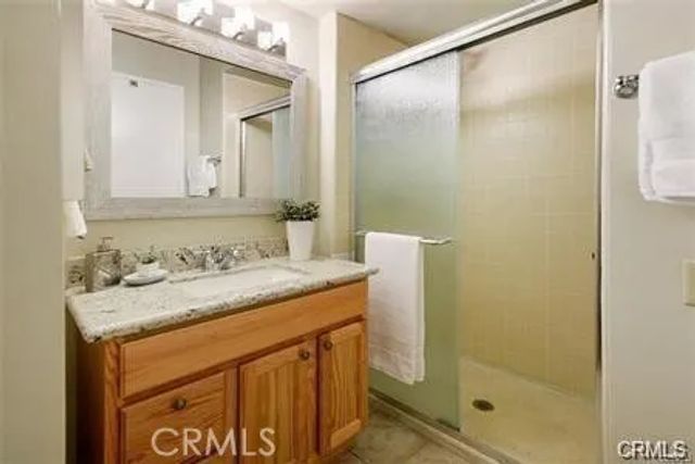 1421 Midvale Avenue 201, Los Angeles, CA 90024
