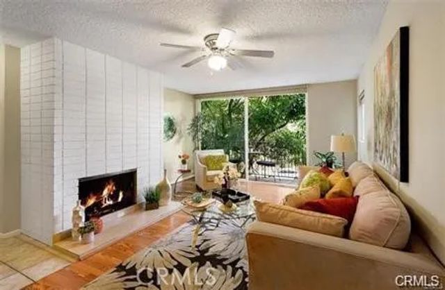1421 Midvale Avenue 201, Los Angeles, CA 90024