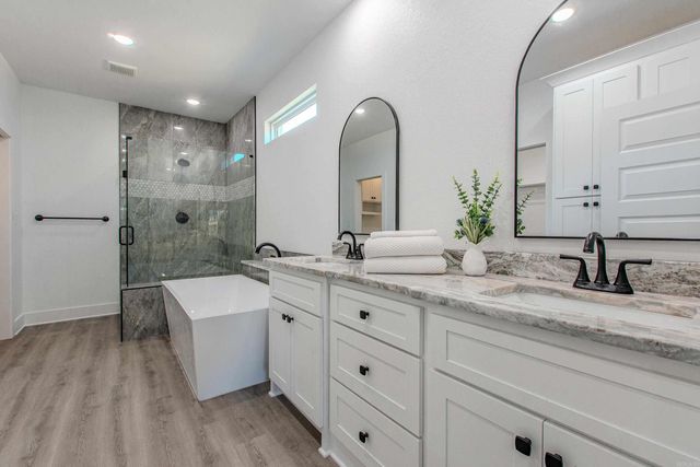 2243 E Maryland Ave, Sherwood, AR 72120