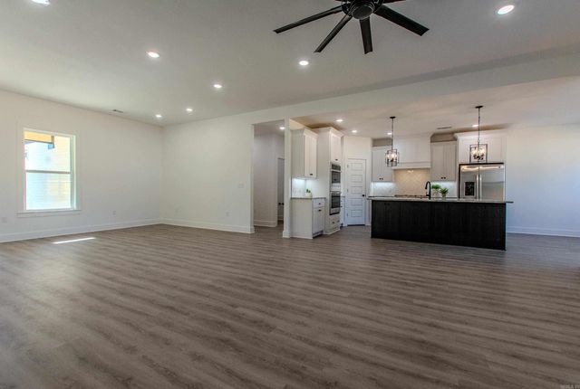 2243 E Maryland Ave, Sherwood, AR 72120