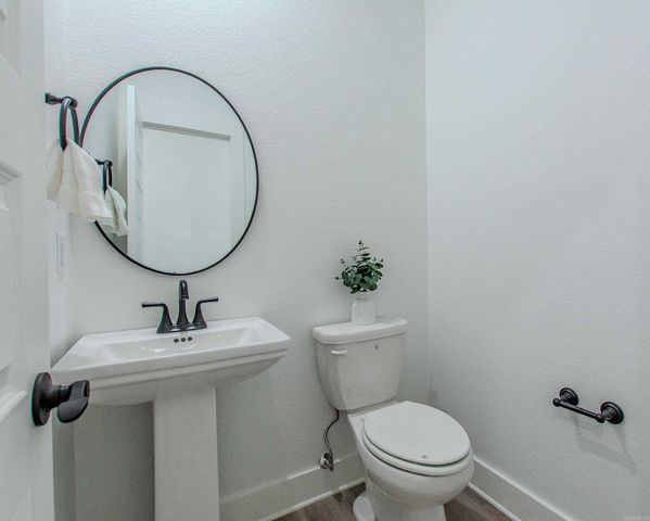 2243 E Maryland Ave, Sherwood, AR 72120