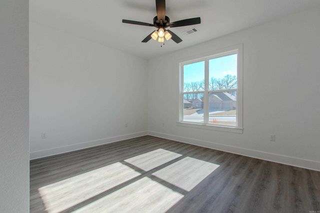 2243 E Maryland Ave, Sherwood, AR 72120