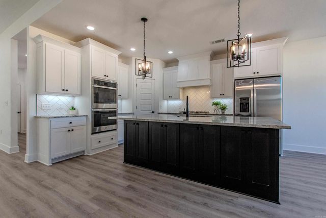 2243 E Maryland Ave, Sherwood, AR 72120