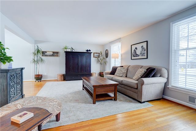 42 Aldwick Rise, Perinton, NY 14450