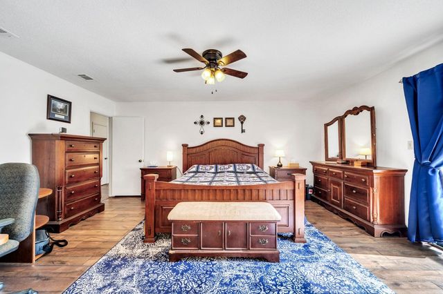 32 Walnut Avenue, Shalimar, FL 32579