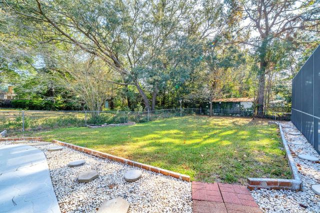 32 Walnut Avenue, Shalimar, FL 32579