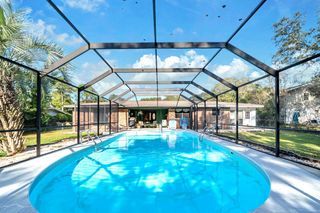 32 Walnut Avenue, Shalimar, FL 32579