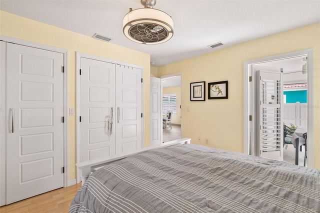 1866 VAMO DRIVE, Sarasota, FL 34231