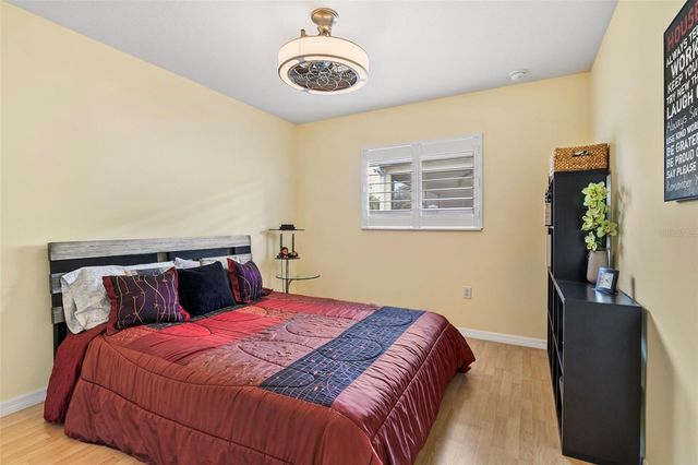 1866 VAMO DRIVE, Sarasota, FL 34231