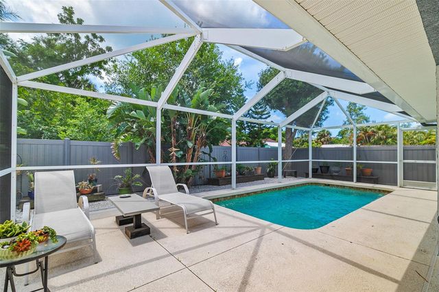 1866 VAMO DRIVE, Sarasota, FL 34231