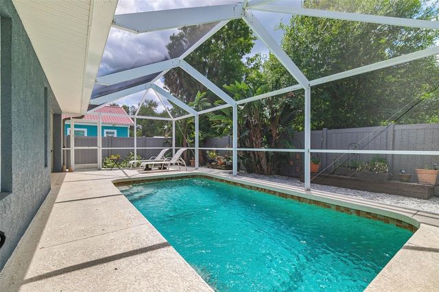 1866 VAMO DRIVE, Sarasota, FL 34231