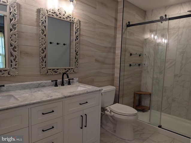 18 KINGS BRIDGE CT, Newark, DE 19702