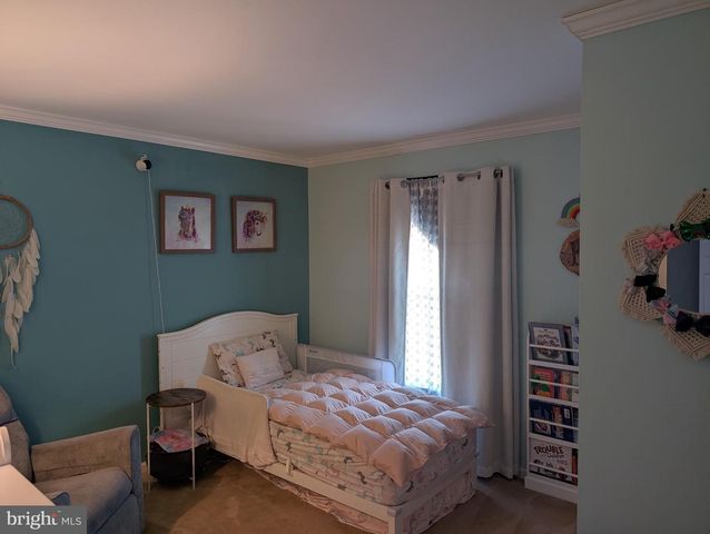 18 KINGS BRIDGE CT, Newark, DE 19702