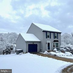 18 KINGS BRIDGE CT, Newark, DE 19702