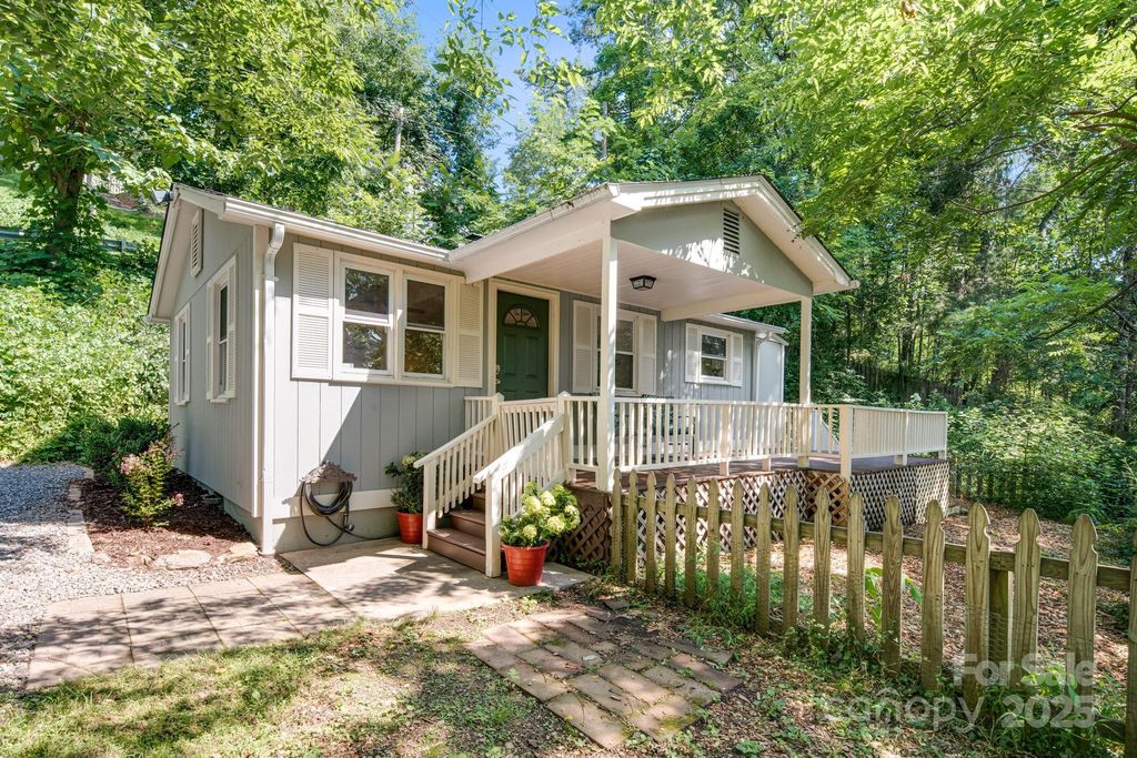 292 Beaucatcher Road, Asheville, NC 28805