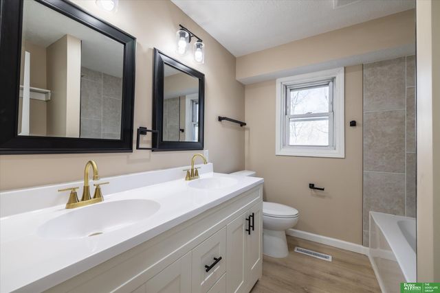 6418 N 242nd Street, Valley, NE 68064