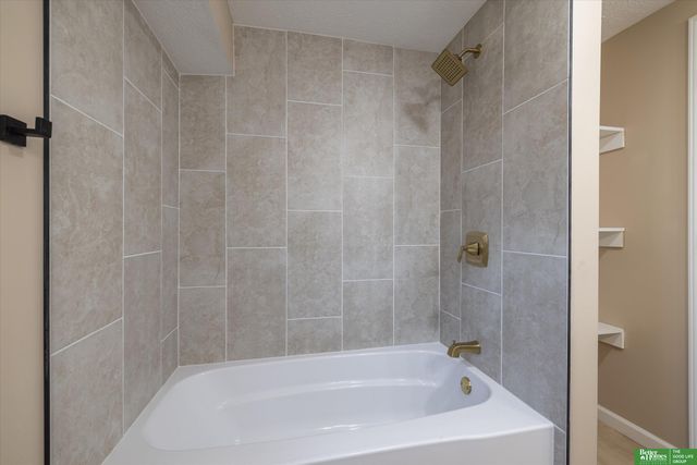 6418 N 242nd Street, Valley, NE 68064