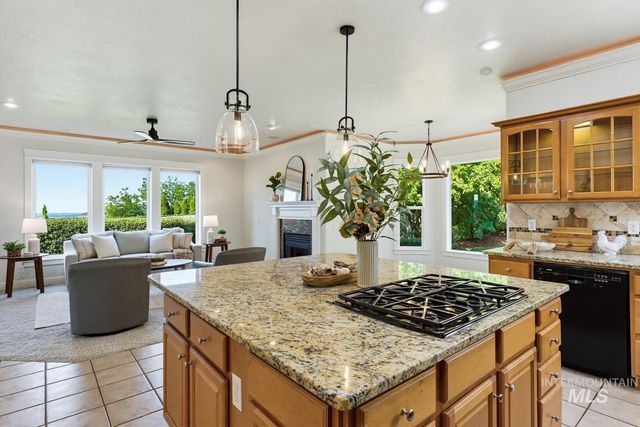 212 W Thornberry, Boise, ID 83702