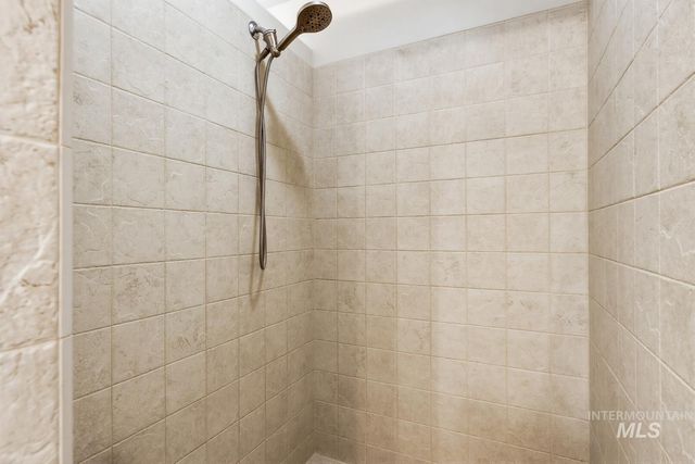 212 W Thornberry, Boise, ID 83702