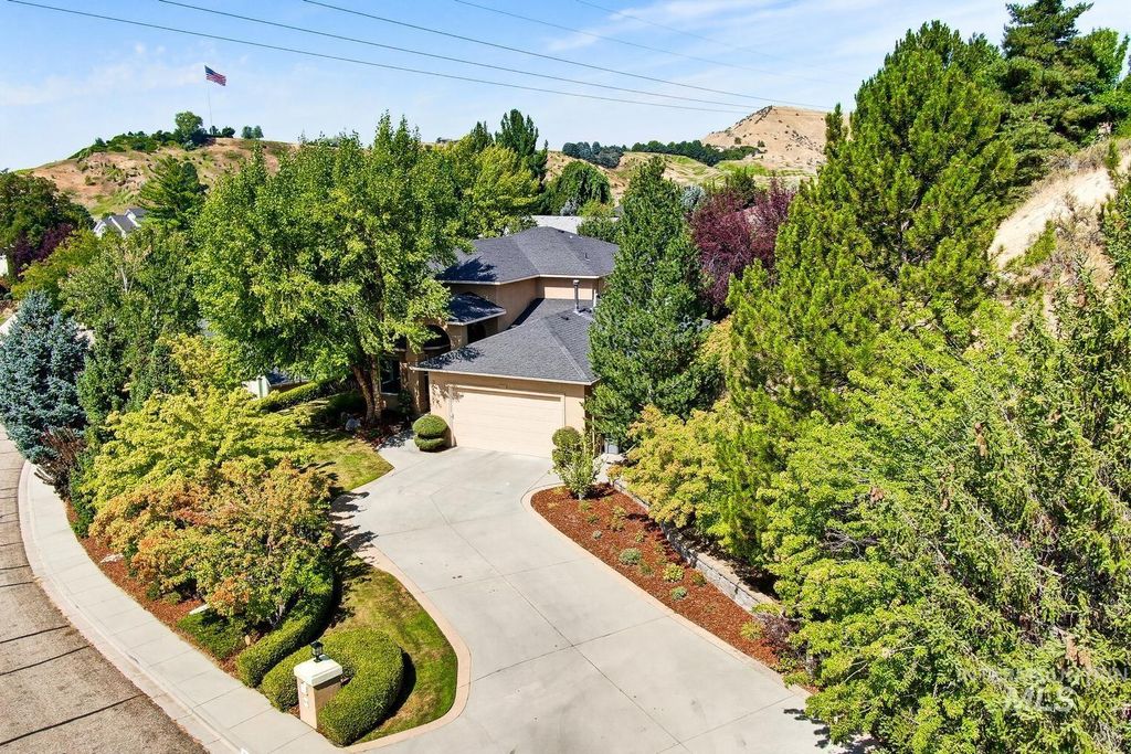 212 W Thornberry, Boise, ID 83702 photo 2