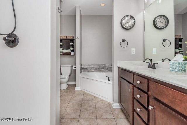 150 Hidden Falls Dr, Mt Washington, KY 40047