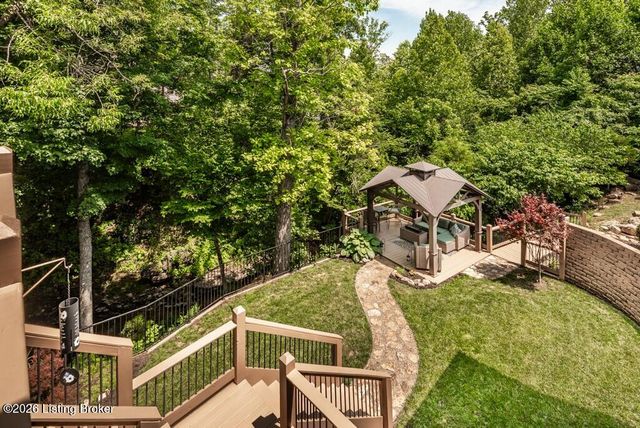 150 Hidden Falls Dr, Mt Washington, KY 40047