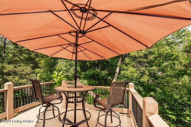 150 Hidden Falls Dr, Mt Washington, KY 40047