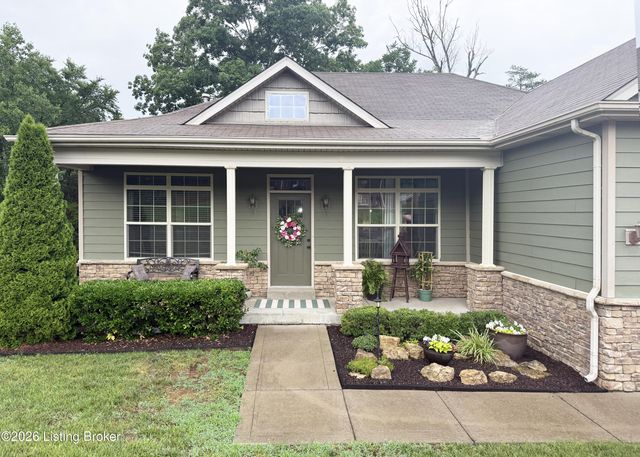150 Hidden Falls Dr, Mt Washington, KY 40047