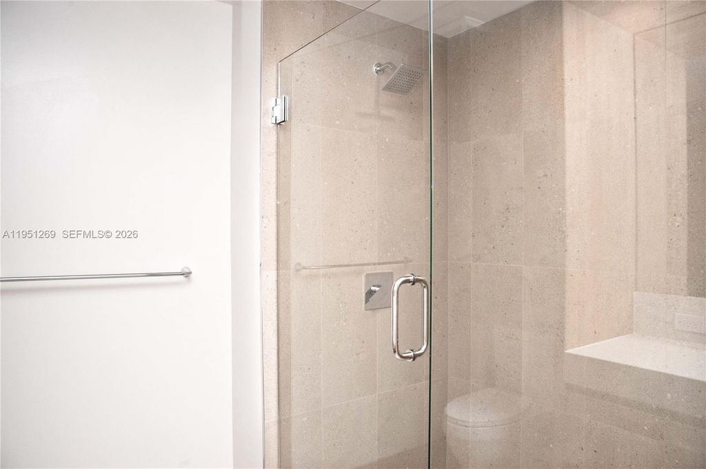 Image 22 of property listing at 11 NE 6th St 1109, Miami, FL 33132